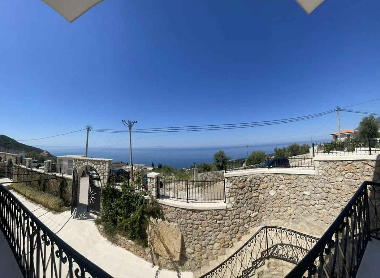 Luna Hotel Dhermi